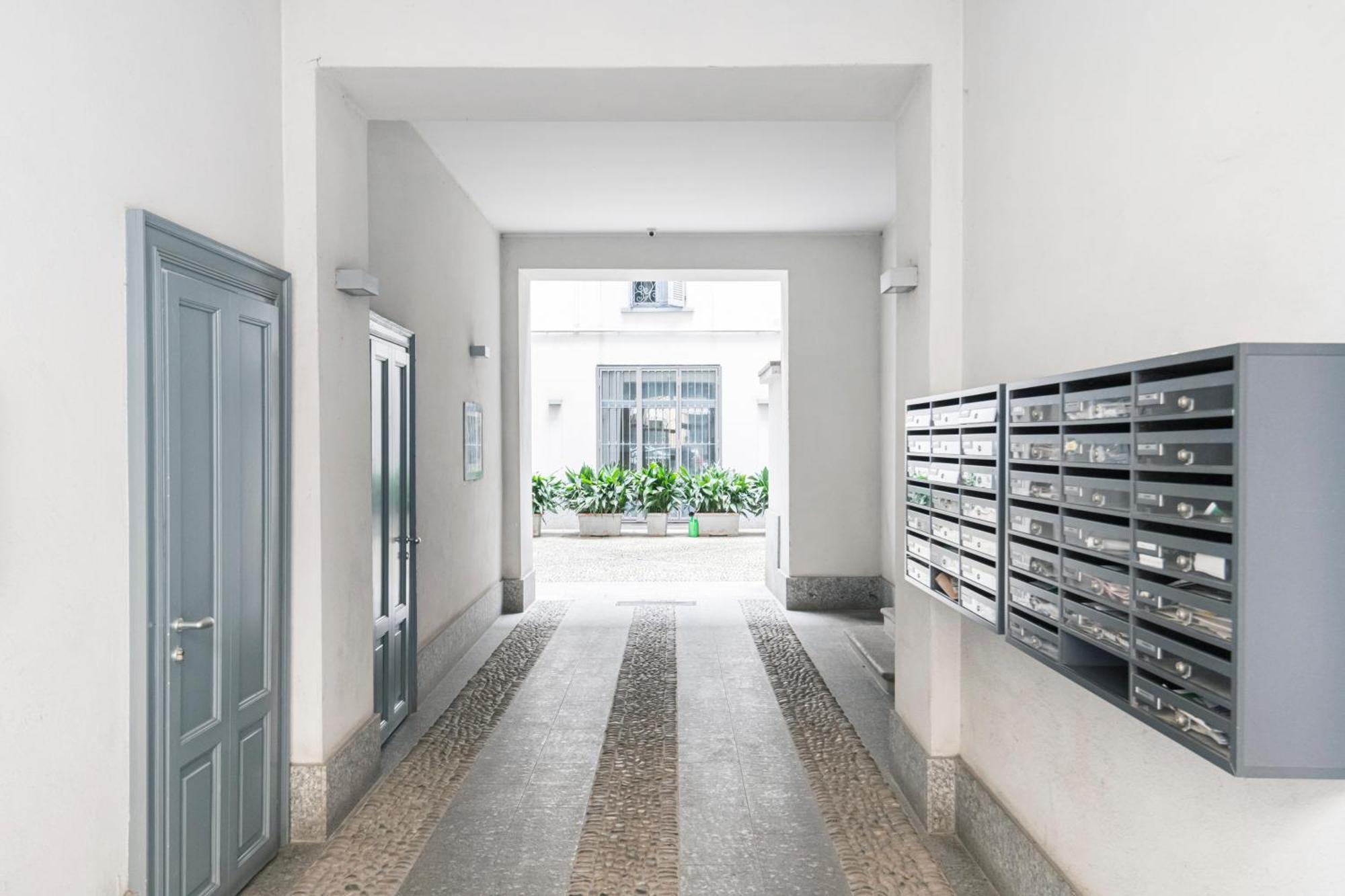 Easylife - Appartamento Elegante Moderno E Accogliente - La Tua Oasi In Citta Milán Exterior foto