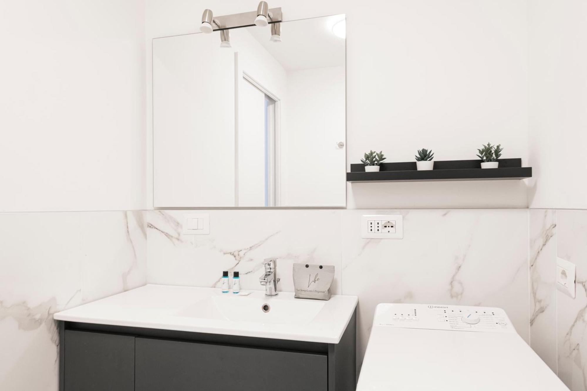 Easylife - Appartamento Elegante Moderno E Accogliente - La Tua Oasi In Citta Milán Exterior foto